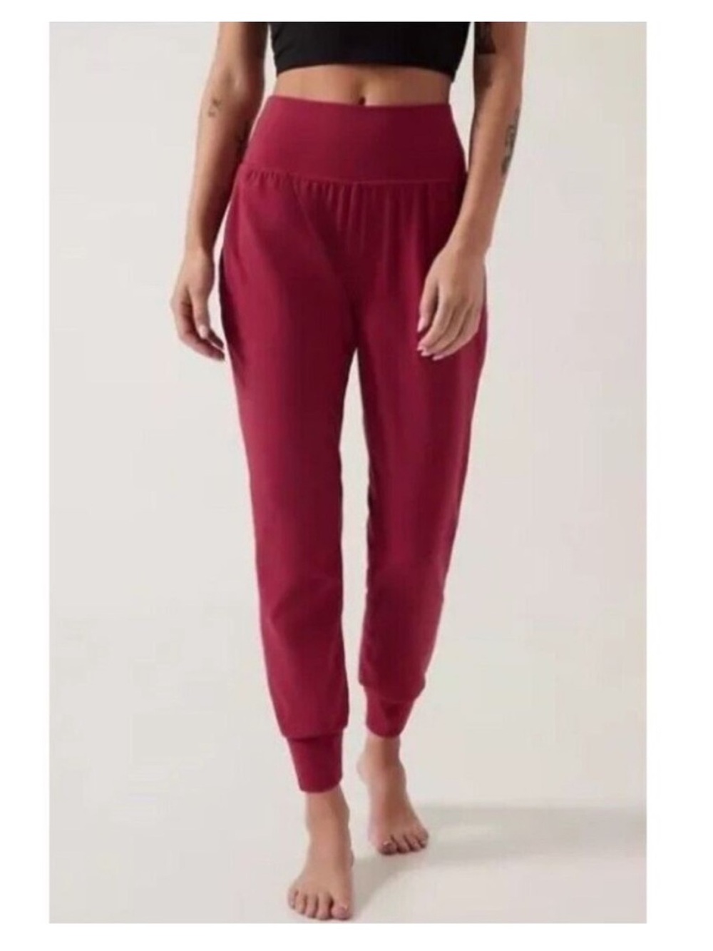 Athleta Salutation Jogger Red Small